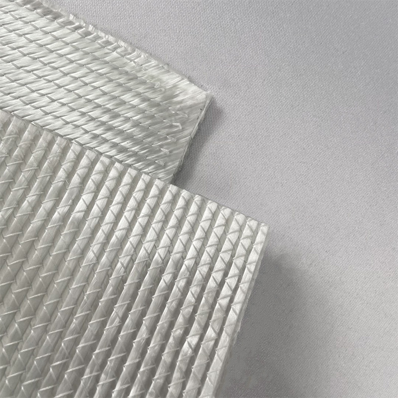 1200 g fein gestrickter Verbundfilz/Multiaxialstoff ±45°0°90° für Windenergie
